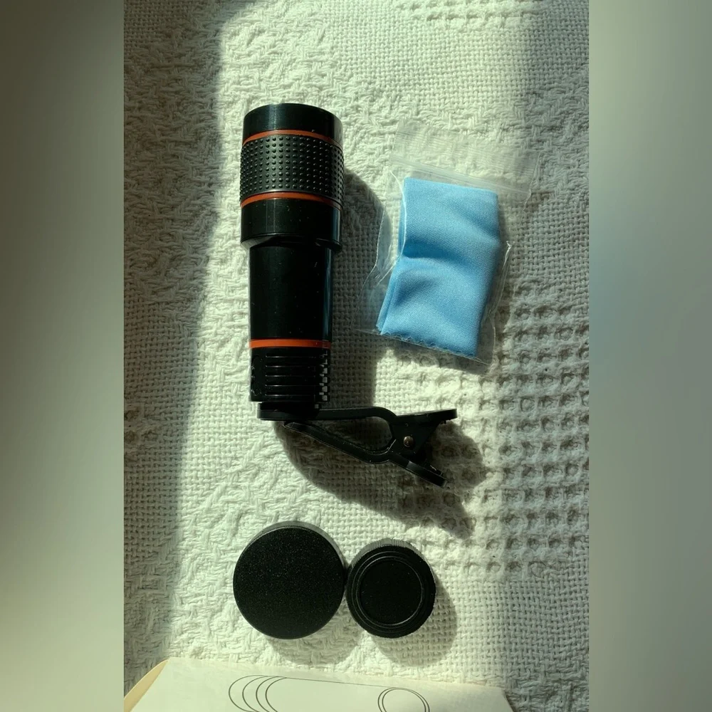 Monocular single lens for 12X magnification & cell phone clip for closeup photos